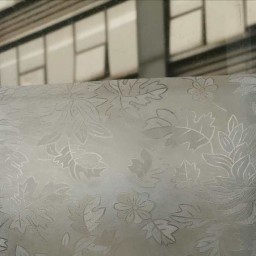 KT121004 Samolepicí fólie okenní transparetní průsvitná neprůhledná, vzor Lístky, šíře 122 cm